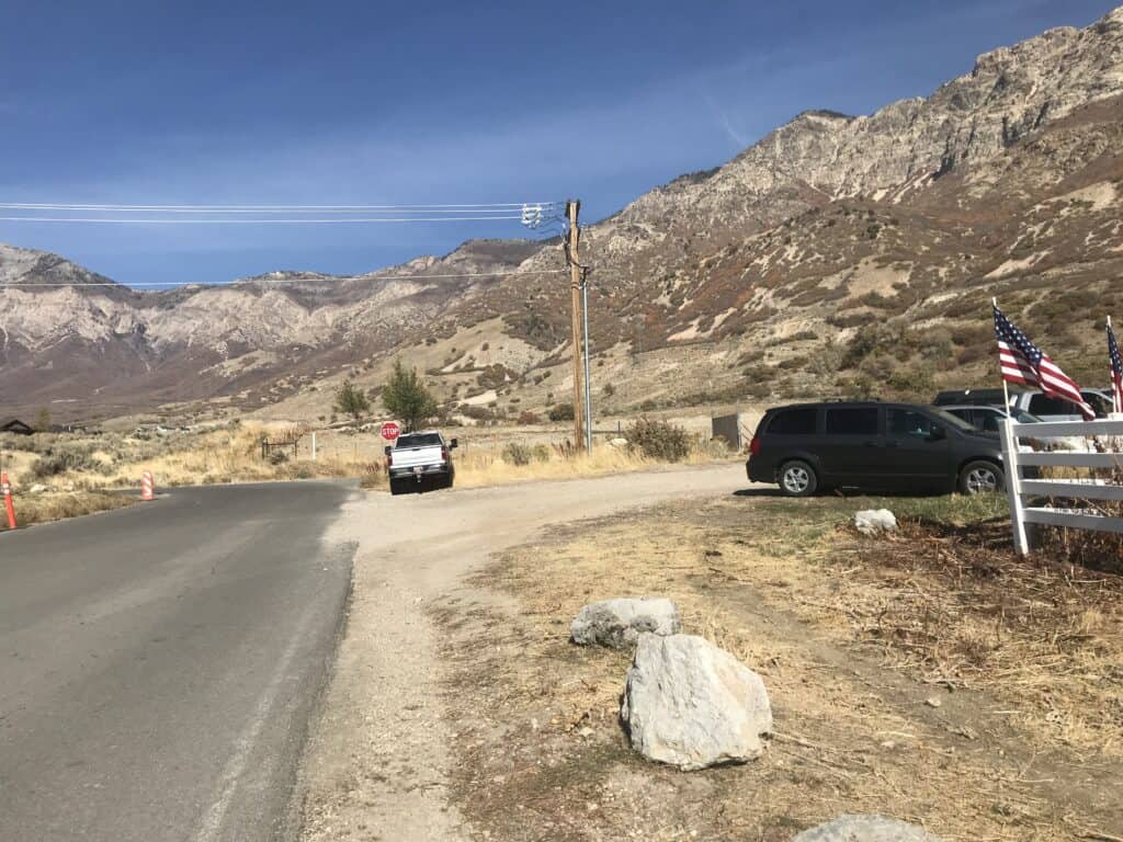 parking lot for coldwater creek trailhead