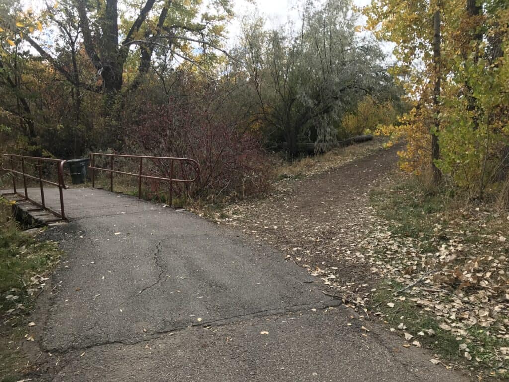 Trail to playground