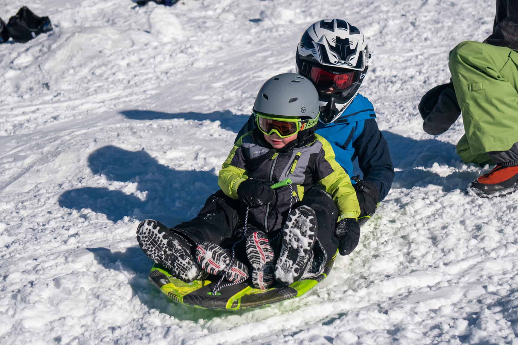 kids sledding