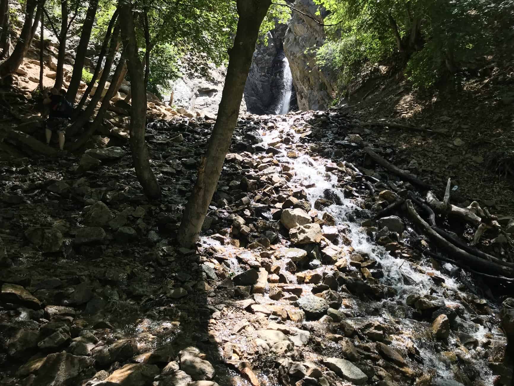 approaching rocky mouth falls